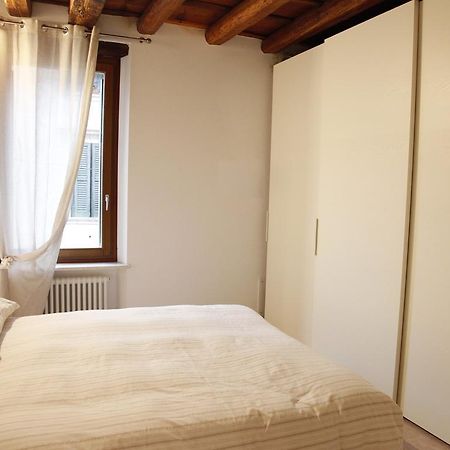 Centre 2 Bedroom Flat Верона Екстериор снимка