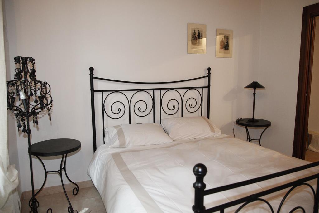 Centre 2 Bedroom Flat Верона Екстериор снимка